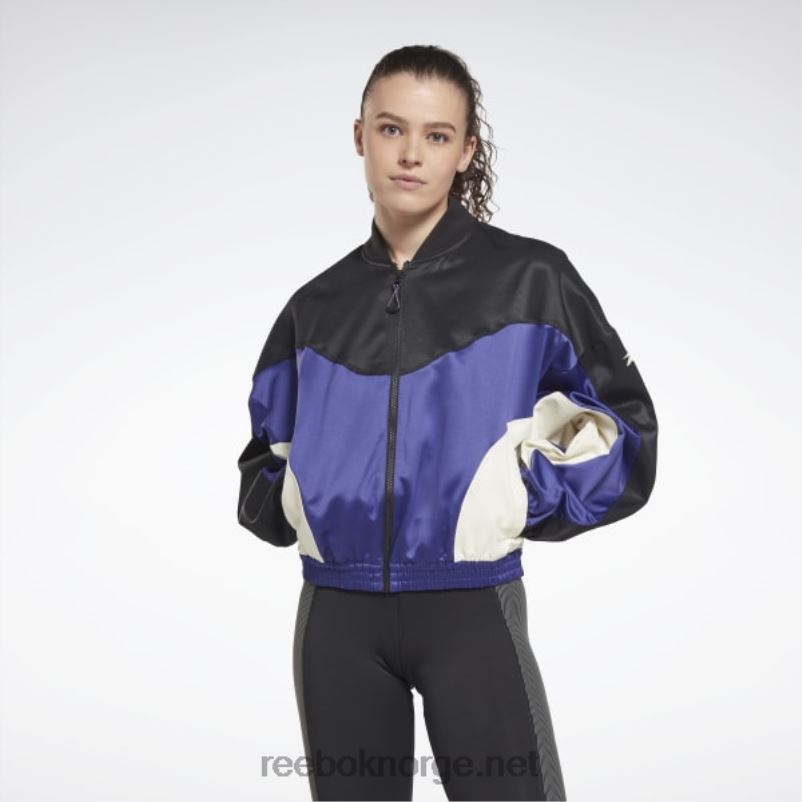kvinner_fet_lilla_2x42n646_reebok_vindjakke_i_teknisk_stil.jpg kvinner fet lilla 2X42N646 Reebok vindjakke i teknisk stil - Bilde 1