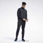 menn svart 2X42N1174 Reebok yttertøy lett vattert vest - Bilde 2