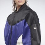 kvinner fet lilla 2X42N646 Reebok vindjakke i teknisk stil - Bilde 5