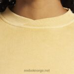 kvinner lys oker 2X42N856 Reebok klassisk genser med naturlig farge - Bilde 5