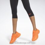 kvinner svart 2X42N559 Reebok victoria beckham 5/8 leggings - Bilde 3