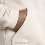myk ecru 2X42N699 Reebok En hettegenser - Bilde 6
