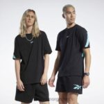 svart 2X42N355 Reebok klassisk merkevare stolt t-skjorte